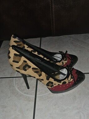 Leopard Print Red Accent High Heel Pumps - Women's Fashion